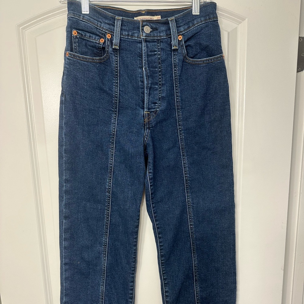 Levi’s Ribcage Straight Ankle Jeans
